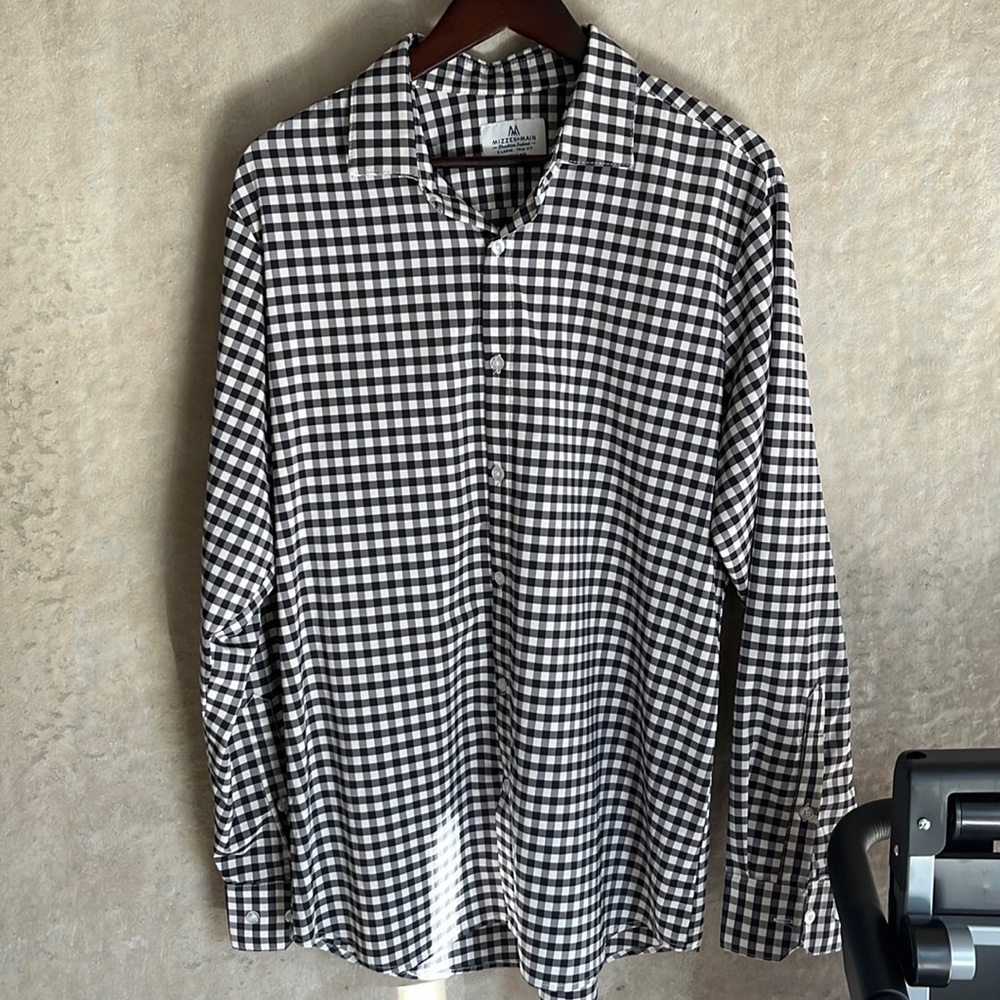 Mizzen+Main dri-fit dress shirt